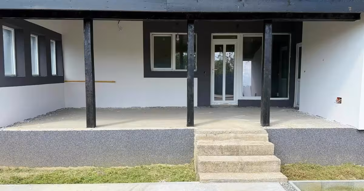 Duplex de vânzare cu 4 camere în Parța