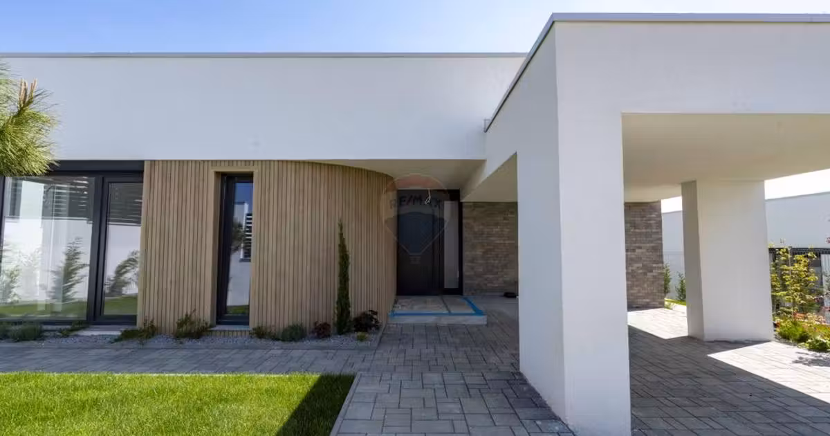 Casă individuală de vânzare cu 4 camere în zona Dealuri Oradea, Oradea
