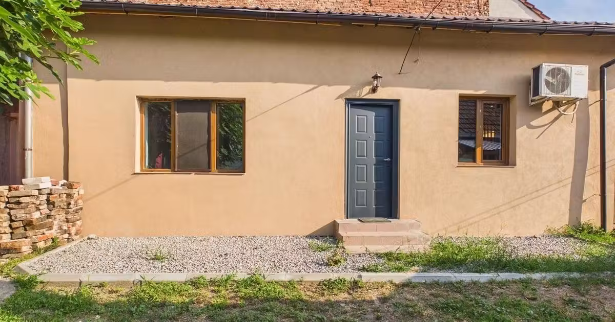 Casă individuală de vânzare cu 3 camere în zona Central, Oradea