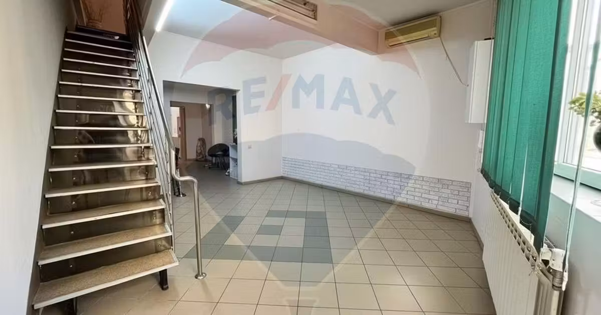 Spațiu comercial de vânzare de 98 mp, în zona Ultracentral, Oradea