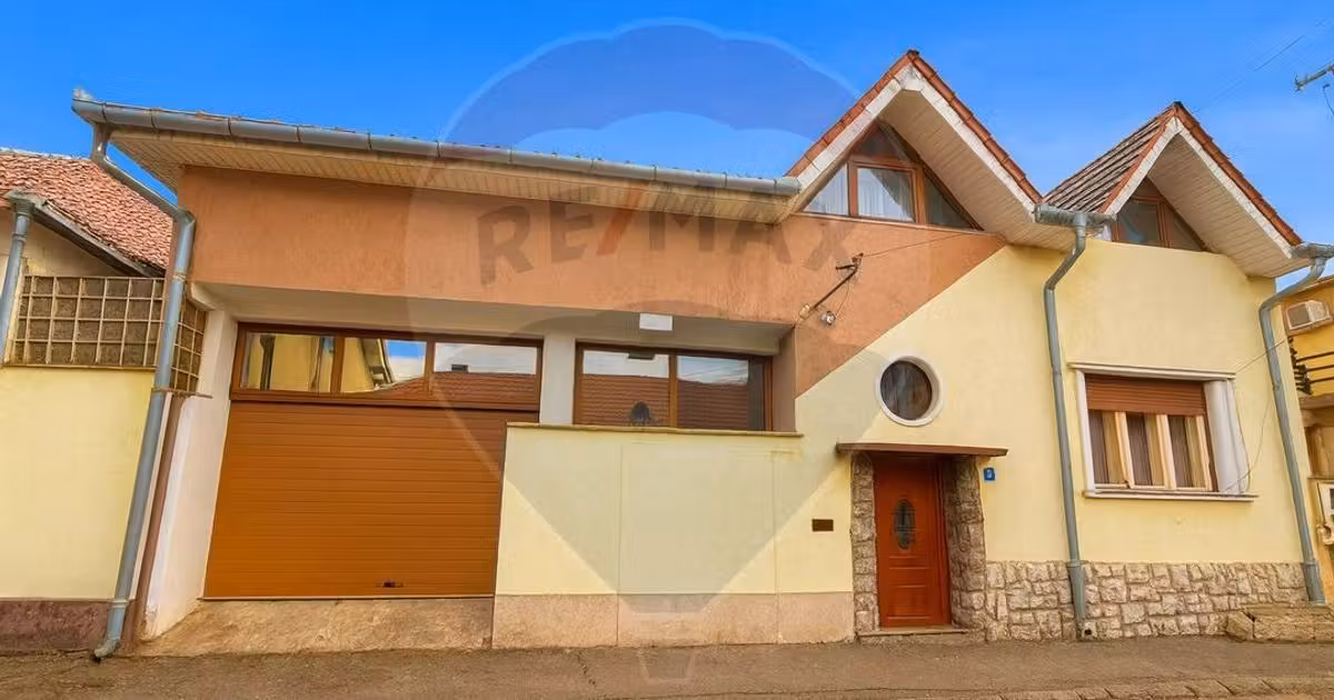 Casă de vânzare cu 5 camere, mobilată în zona Ultracentral, Oradea