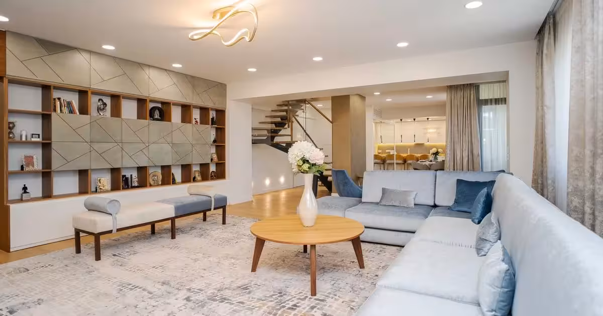Penthouse de vânzare cu 3 camere, mobilat în zona Tudor Vladimirescu, Iași