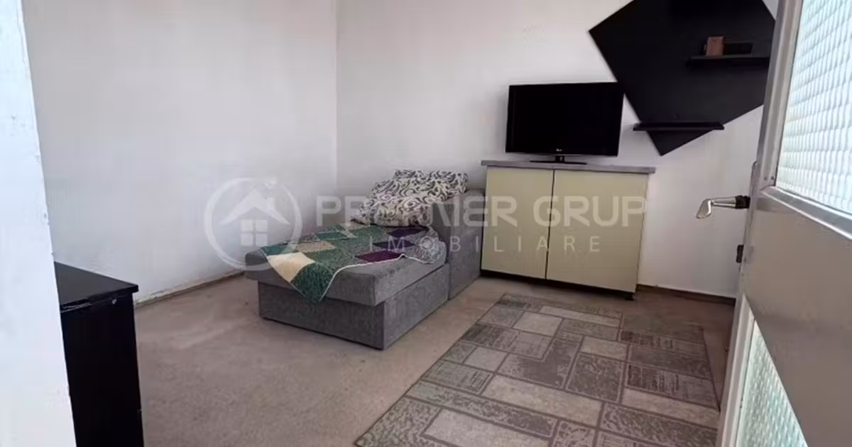 Apartament de vânzare cu 2 camere în zona Podu Roș, Iași