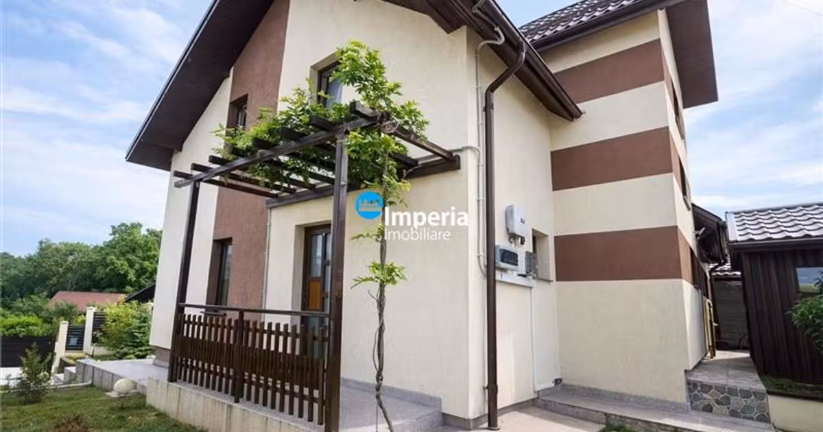 Casă individuală de vânzare cu 4 camere în zona Bucium, Iași