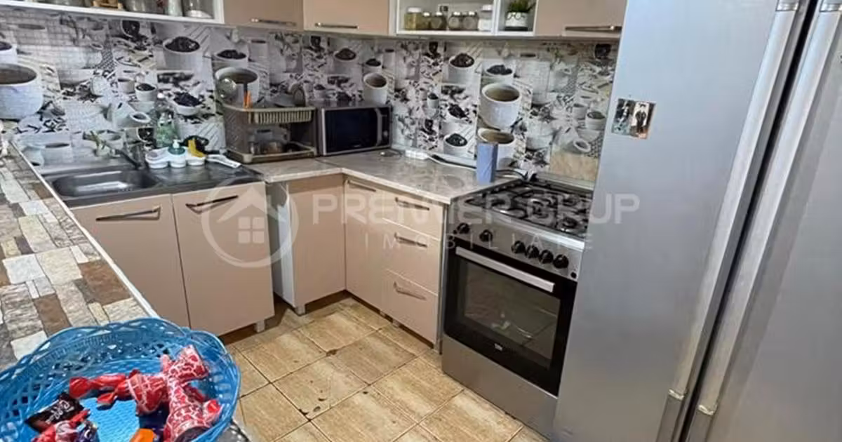 Casă individuală de vânzare cu 4 camere în zona Miroslava, Iași
