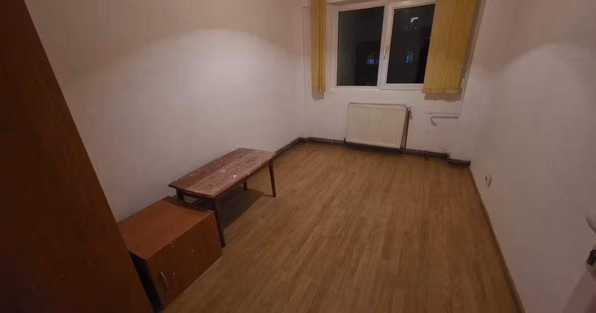 Apartament de vânzare cu 3 camere în zona Dacia, Iași