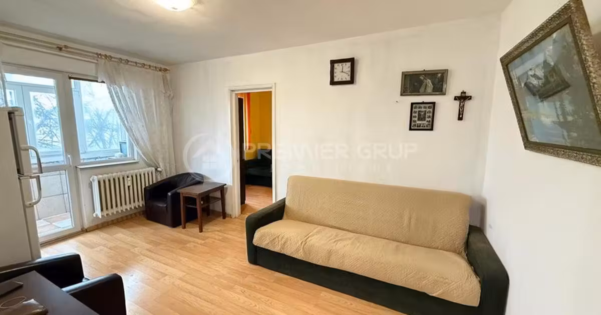 Apartament de vânzare cu 3 camere în zona Tătărași, Iași