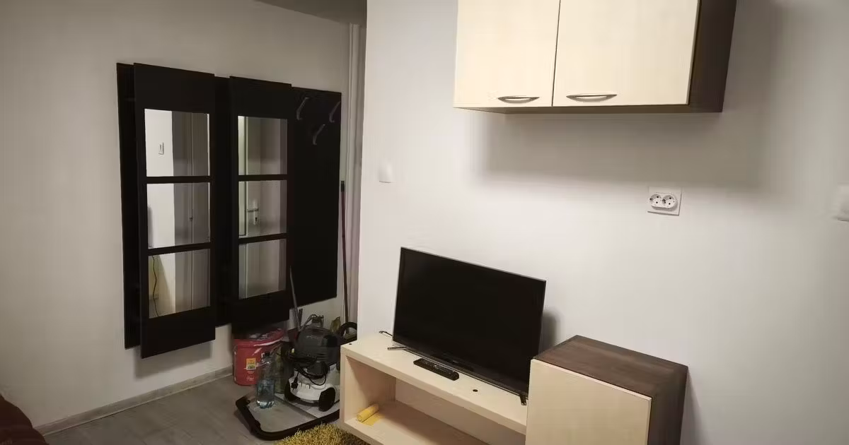 Apartament de vânzare cu 2 camere în zona Podu Roș, Iași