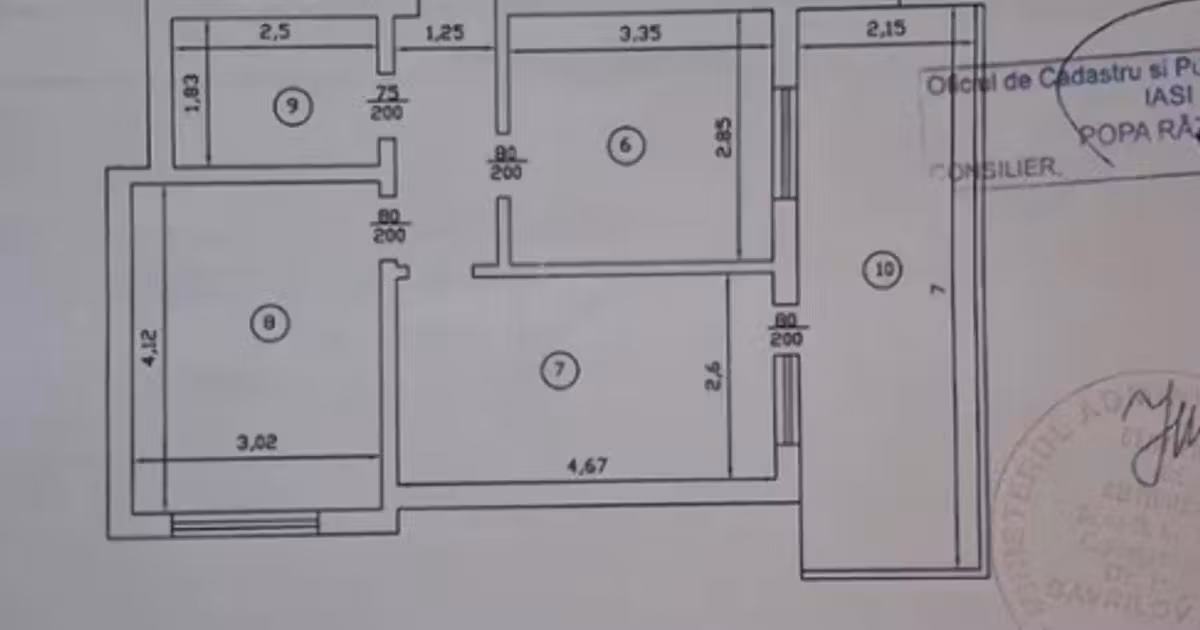 Apartament de vânzare cu 3 camere în zona Piața Unirii, Iași