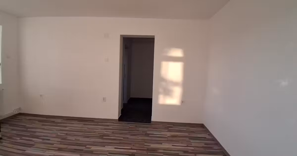 Apartament de vânzare cu 2 camere în zona Podu Roș, Iași