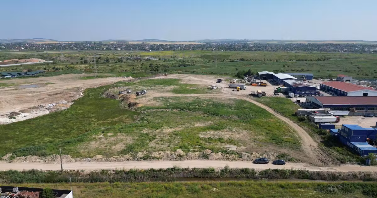 Teren Construcții intravilan de vânzare de 18157 mp, în zona Tomești, Iași