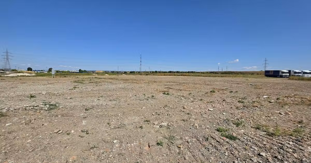 Teren Construcții intravilan de vânzare de 11664 mp, în Tomești