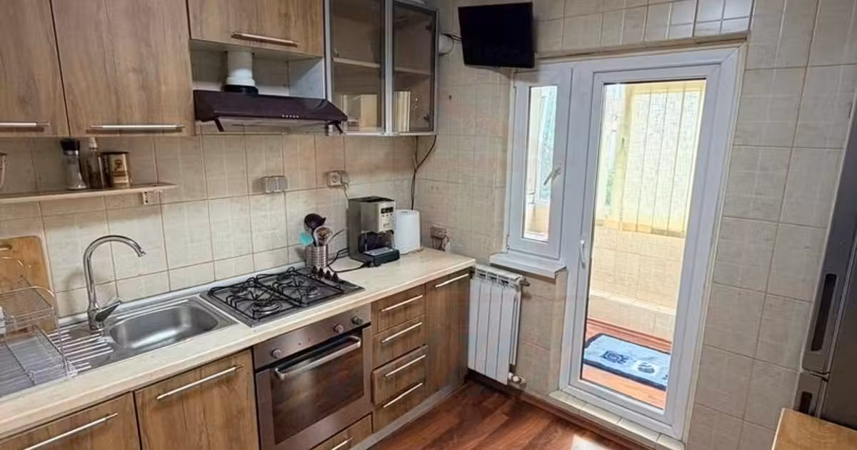 Apartament de vânzare cu 3 camere în zona Țiglina 3, Galați