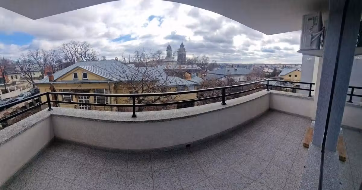 Apartament de vânzare cu 2 camere în zona Central, Botoșani