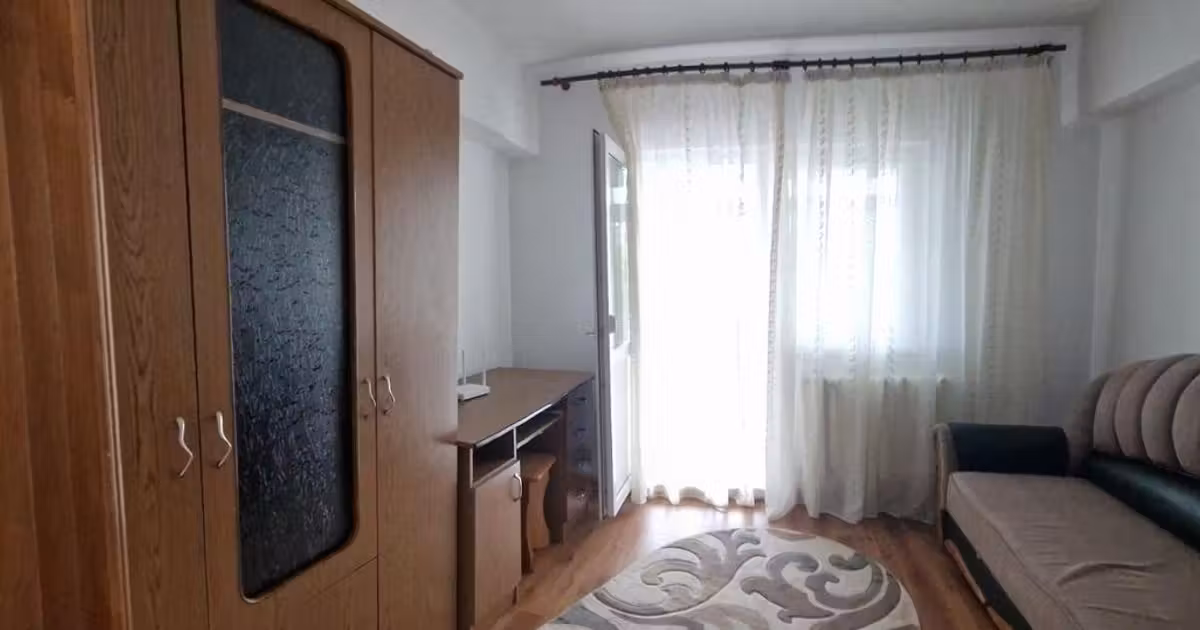 Apartament de vânzare cu 4 camere în zona Central, Botoșani