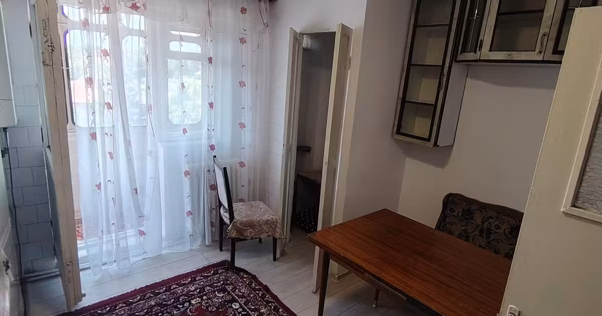 Apartament de vânzare cu 2 camere în zona Central, Botoșani