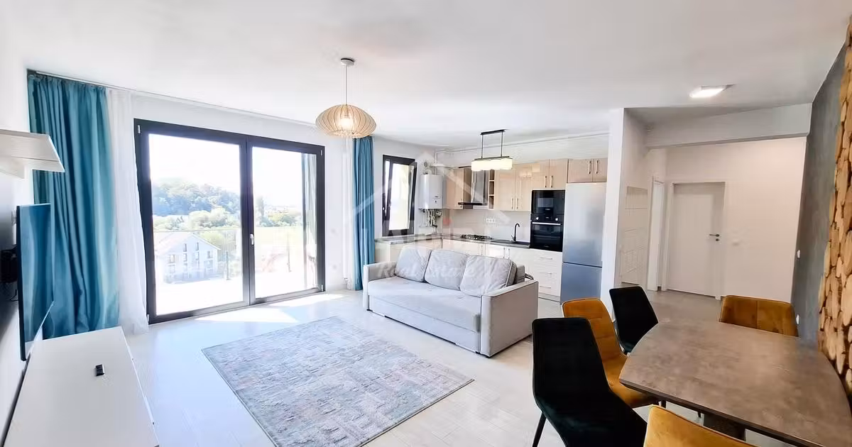 Apartament de vânzare cu 3 camere în zona Blumăna, Brașov