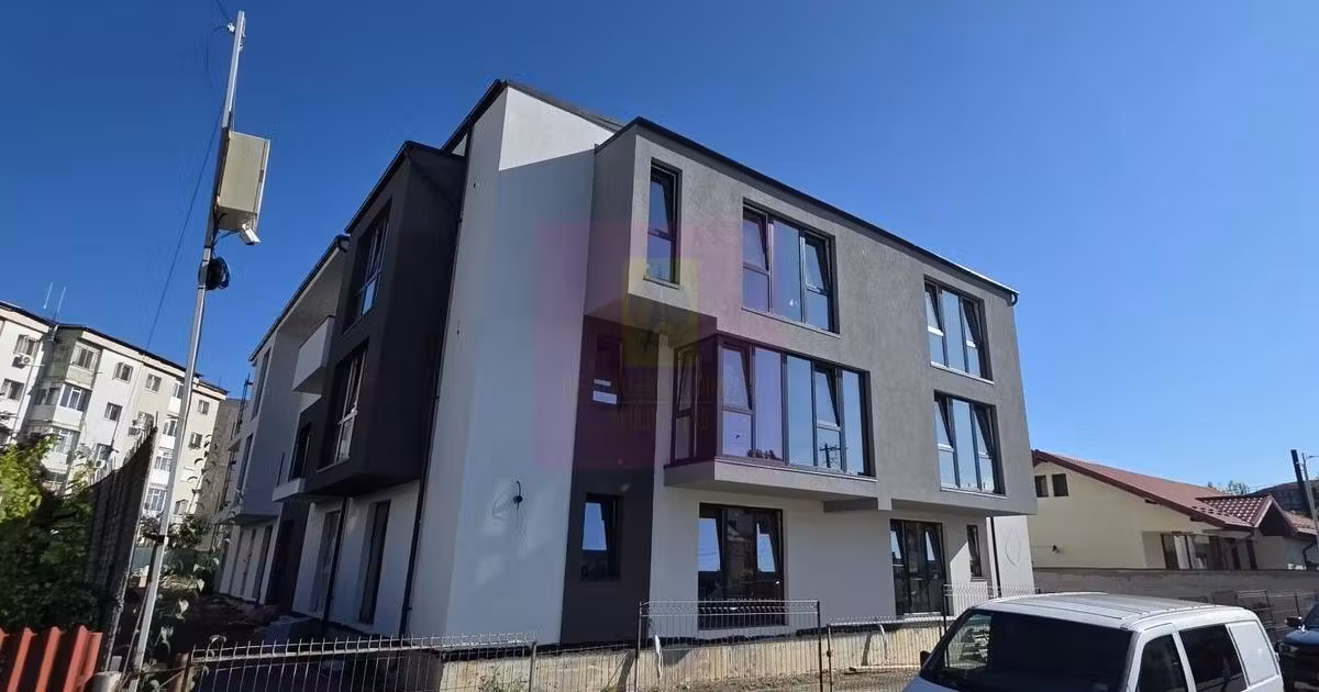 Apartament de vânzare cu 4 camere în Câmpina