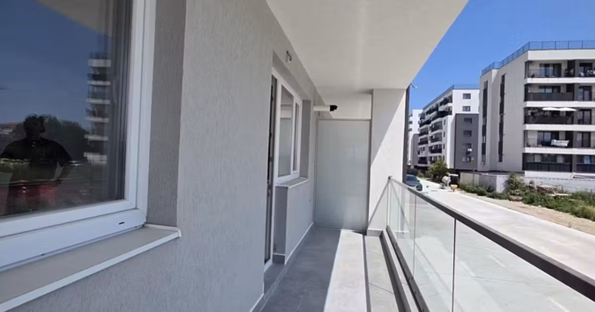 Apartament de vânzare cu 2 camere în zona Apărătorii Patriei, Sector 4