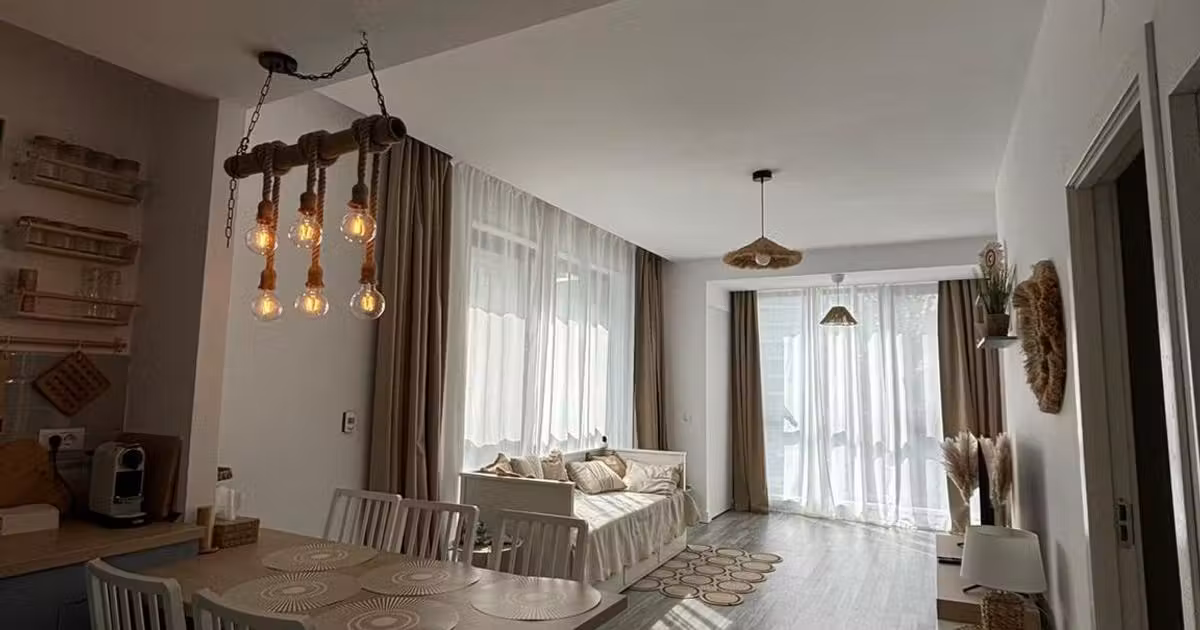 Apartament de vânzare cu 2 camere în Mamaia