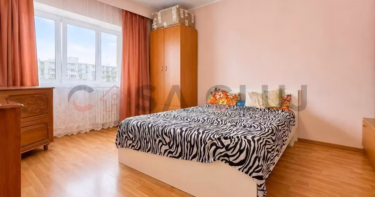 Apartament de vânzare cu 3 camere, mobilat în zona Mănăștur, Cluj-Napoca