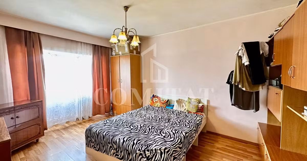 Apartament de vânzare cu 3 camere, mobilat în zona Mănăștur, Cluj-Napoca