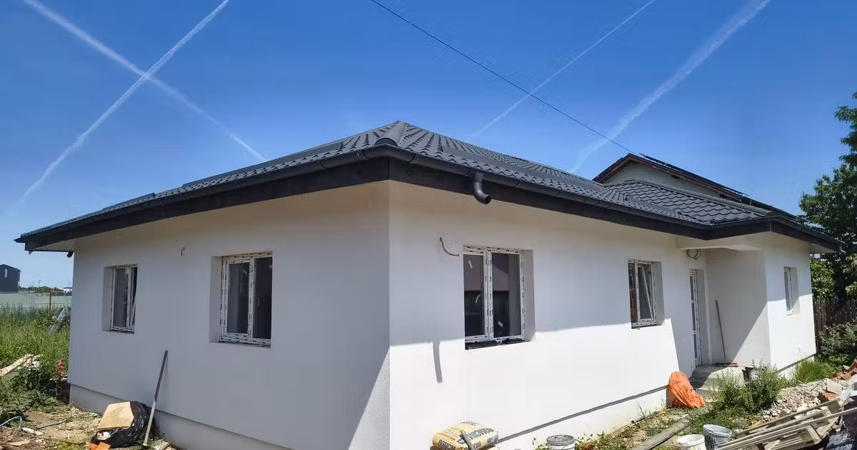 Casă individuală de vânzare cu 4 camere în Dumbrăveni