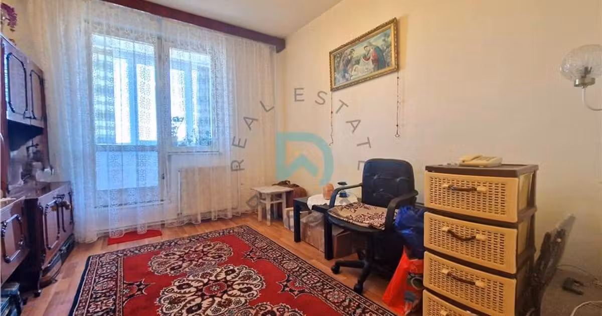 Apartament de vânzare cu 3 camere în zona Astra, Brașov