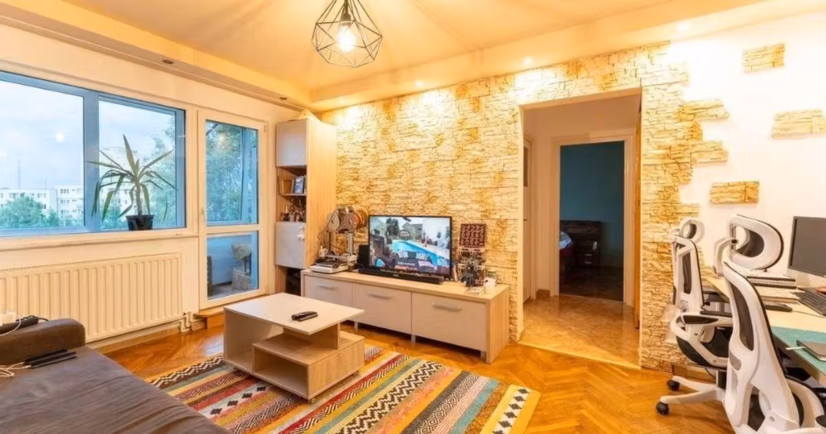 Apartament de vânzare cu 2 camere în zona Astra, Brașov