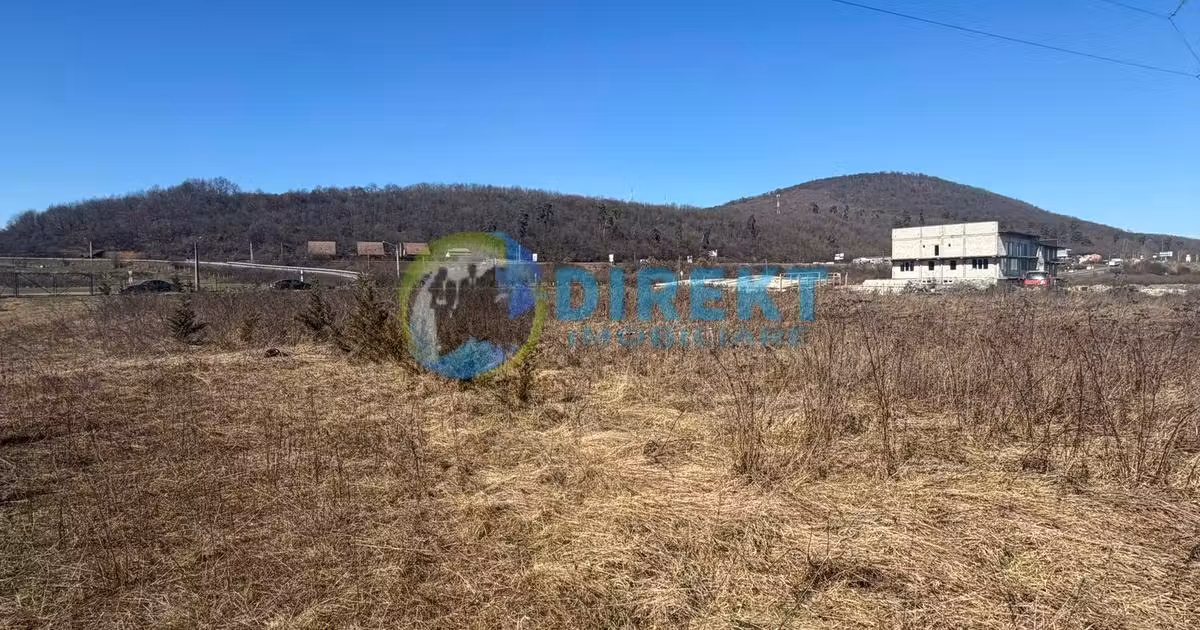 Teren Construcții intravilan de vânzare de 9236 mp, în Sărățel