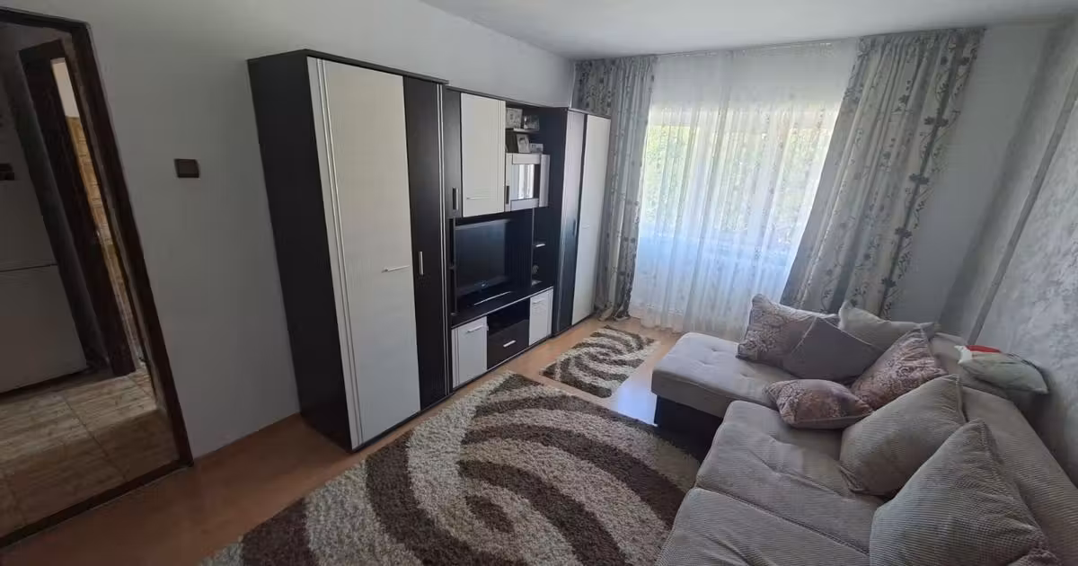 Apartament de vânzare cu 3 camere în zona Păcurari, Iași