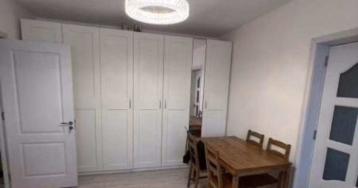 Apartament de vânzare cu 4 camere, mobilat în zona Ghencea, Sector 5