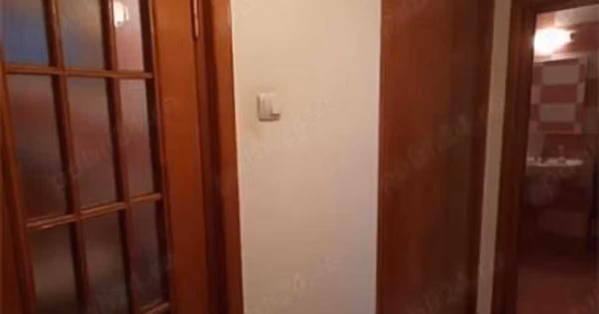 Apartament de vânzare cu 3 camere, mobilat în zona Unirii, Sector 3