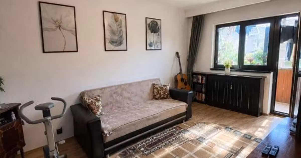 Apartament de vânzare cu 3 camere, mobilat în zona Tineretului, Sector 4