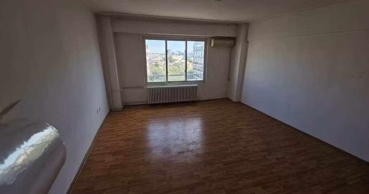 Apartament de vânzare cu 2 camere în zona Tineretului, Sector 4