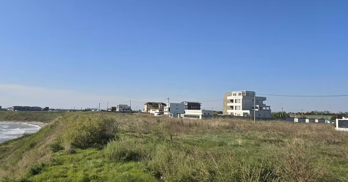 Teren Construcții intravilan de vânzare de 1400 mp, în Costinești