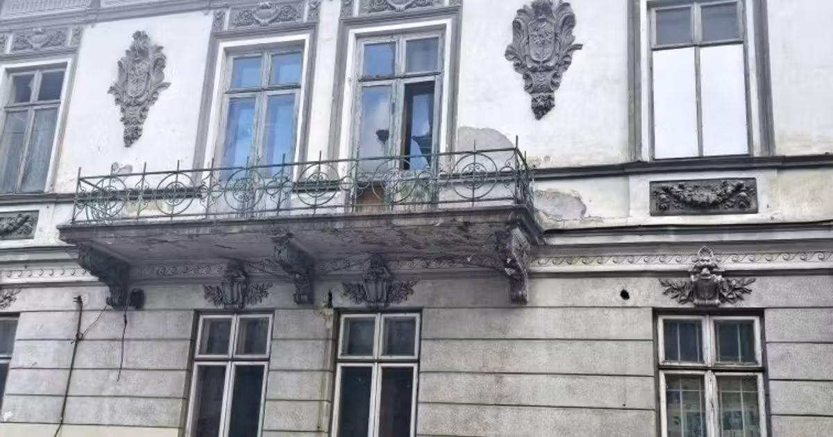Casă de vânzare cu 15 camere în zona P-ța Romană, Ultracentral