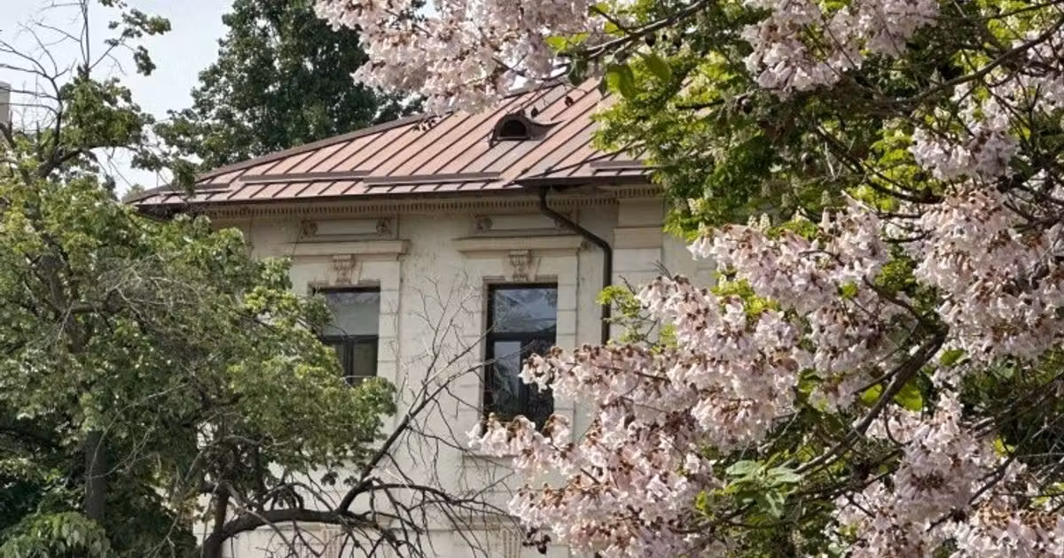 Casă de vânzare cu 19 camere în zona Dacia, Sector 2