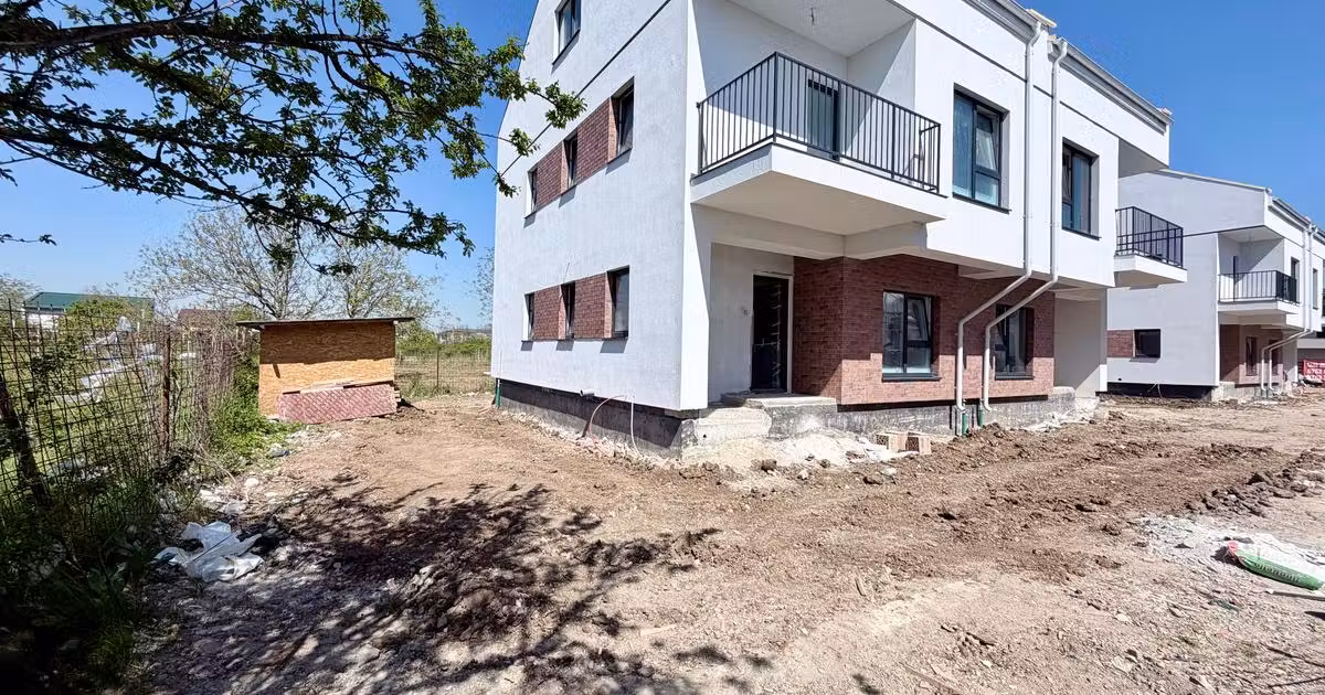 Duplex de vânzare cu 5 camere în Popești-Leordeni