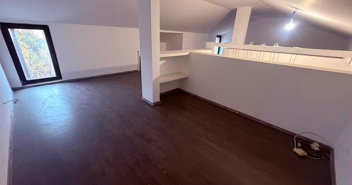 Casă de vânzare cu 4 camere în Popești-Leordeni
