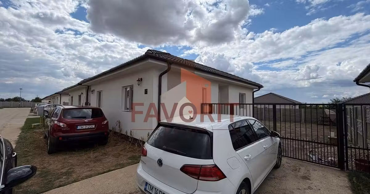 Casă individuală de vânzare cu 3 camere, mobilată în Sânandrei