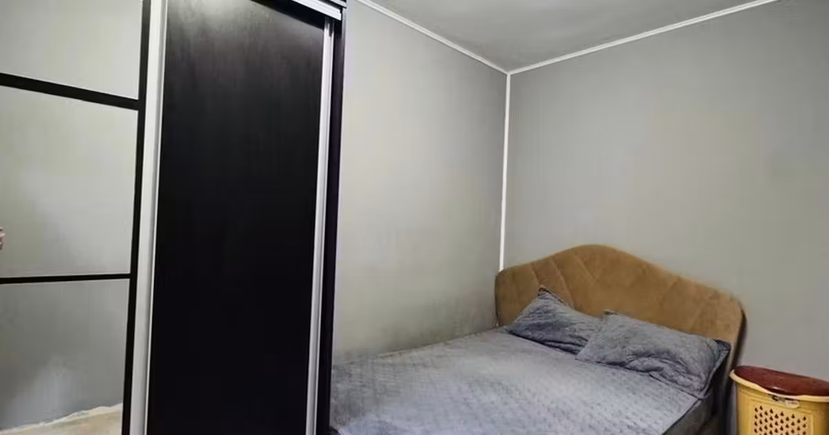 Apartament de vânzare cu 2 camere, mobilat în zona Giurgiului, Sector 4