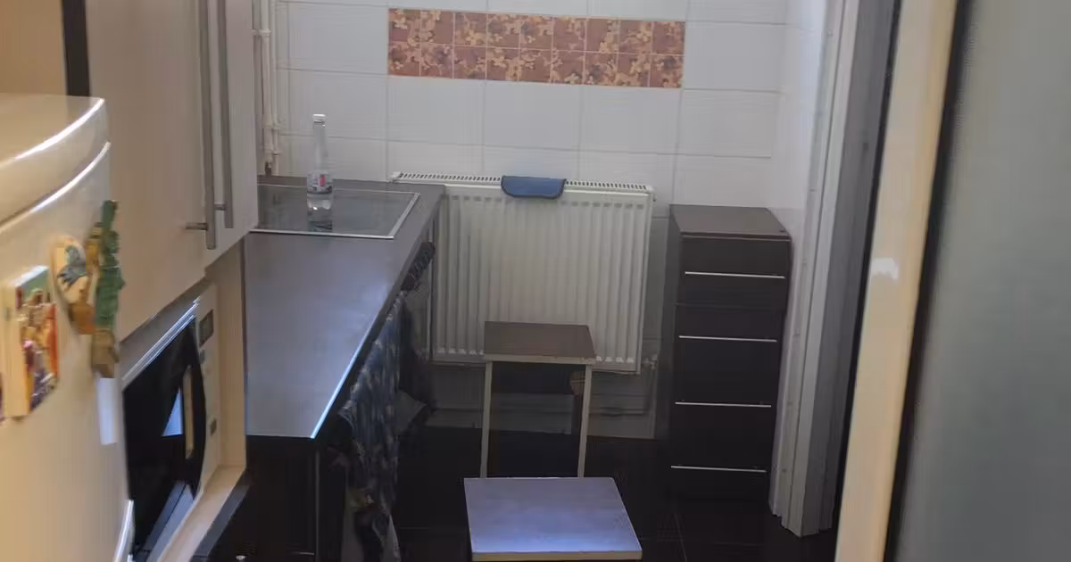 Apartament de vânzare cu 3 camere în zona Calea București, Pitești