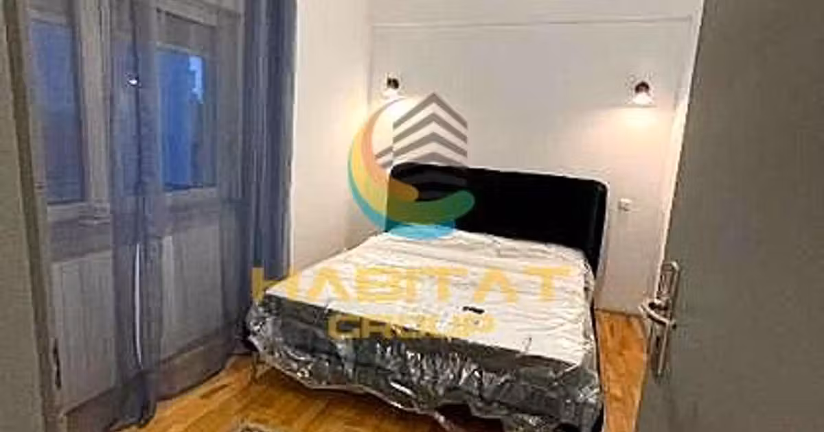 Apartament de vânzare cu 3 camere, mobilat în Ultracentral