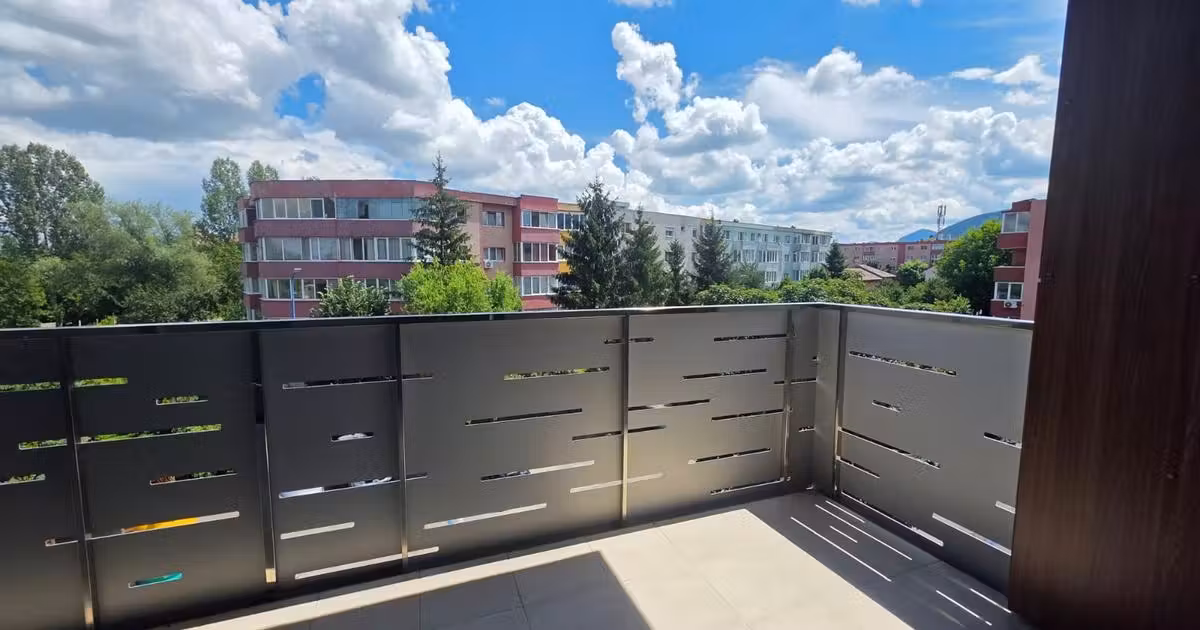 Apartament de vânzare cu 2 camere în zona Avantgarden, Brașov