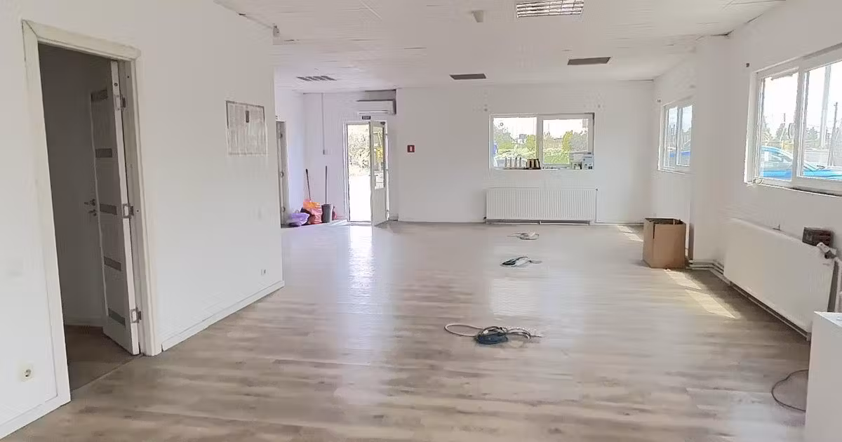 Spațiu industrial de vânzare de 430.00 mp, în zona Bărăbanț, Alba Iulia