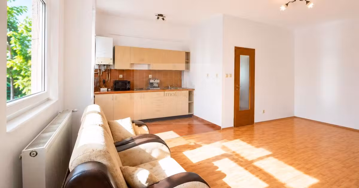 Apartament de vânzare cu 2 camere, mobilat în Baciu