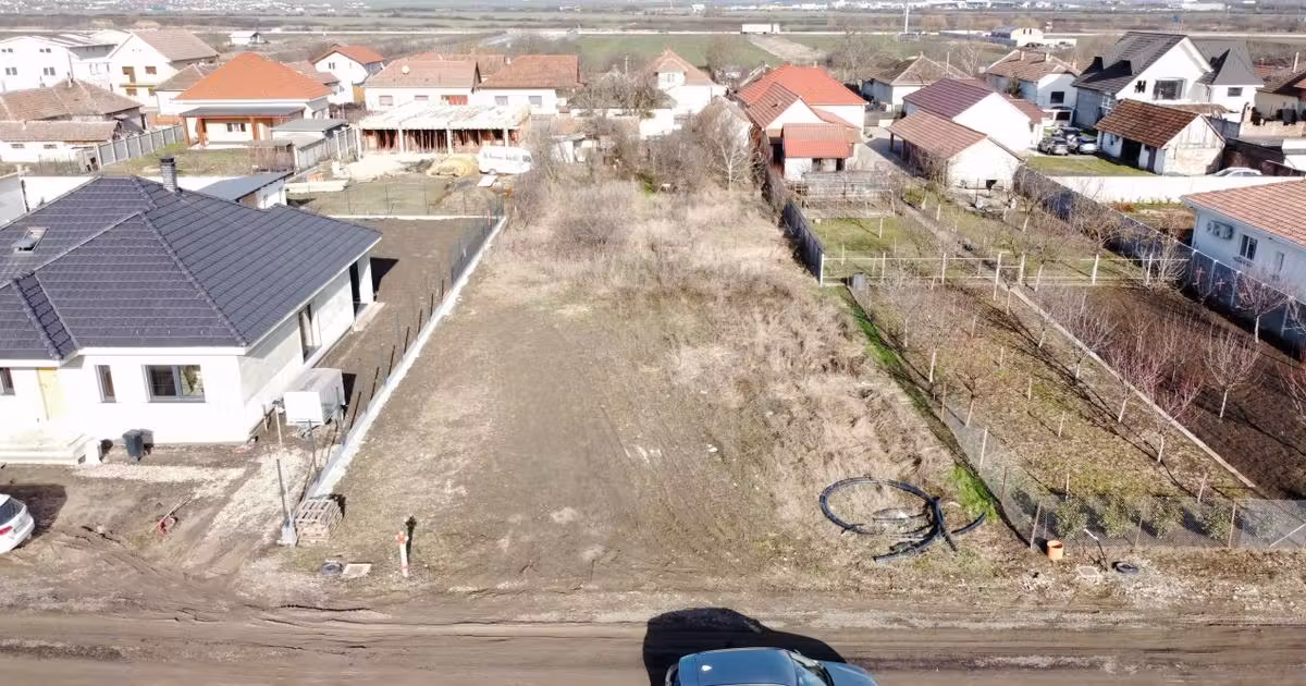 Teren Construcții intravilan de vânzare de 900 mp, în Giarmata-Vii