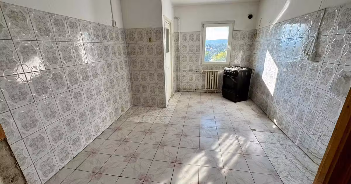 Apartament de vânzare cu 2 camere în zona Orizont, Bacău