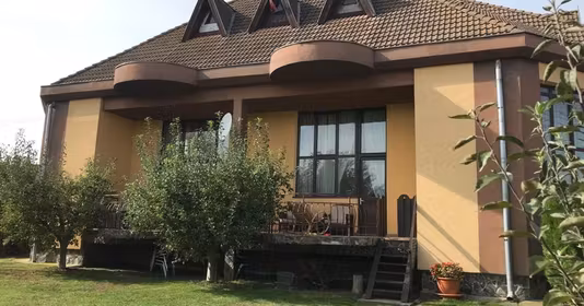 Casă Bărdești